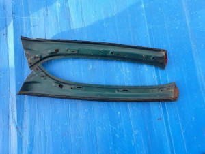 SUBARU FORESTER 97-02 SŁUPEK RAMKA SZYBY CZOŁOWEJ 2/2 MINIATURA