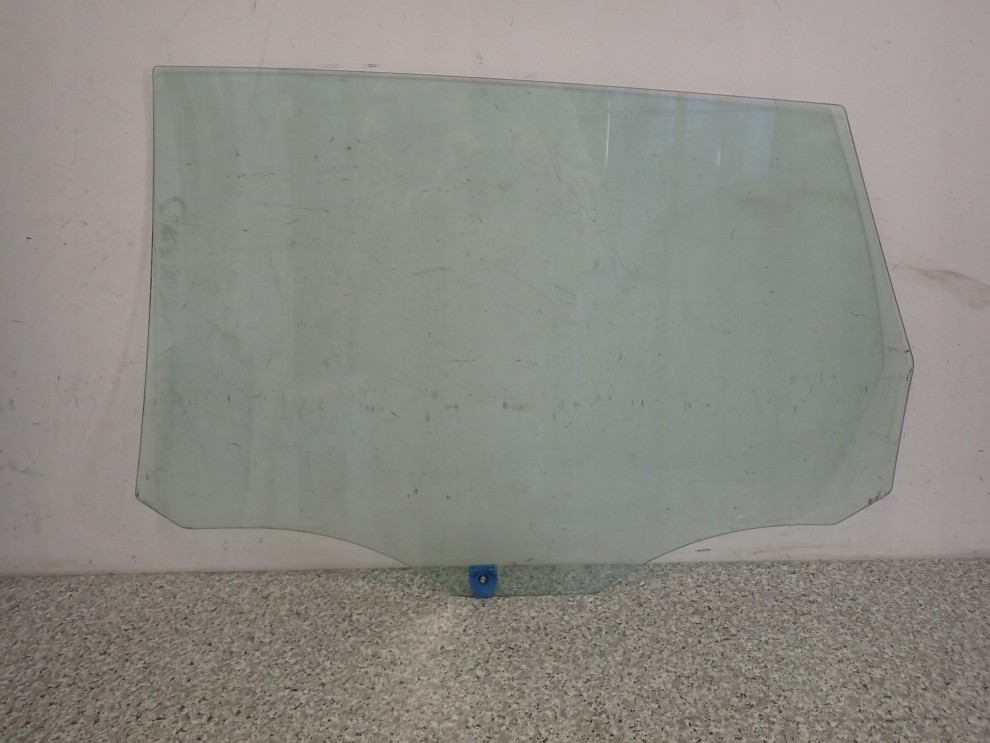 MITSUBISHI GRANDIS 03-11 SZYBA DRZWI TYLNA PRAWA 2/2