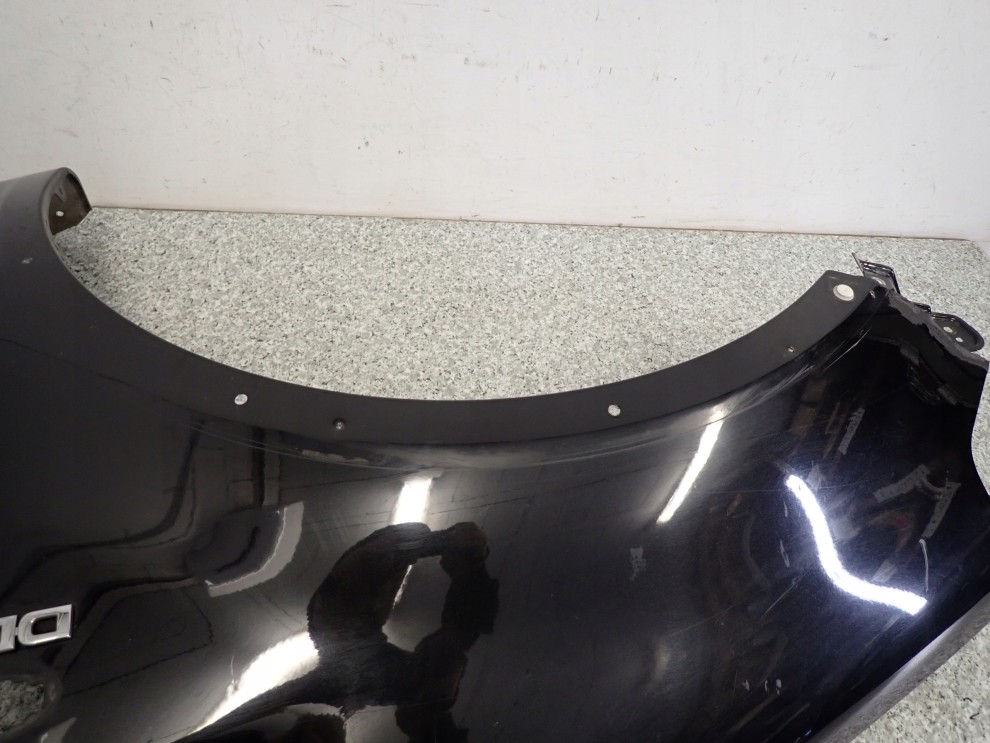 SUZUKI SX4 06-12 BŁOTNIK PRZEDNI LEWY ZCE 8/10