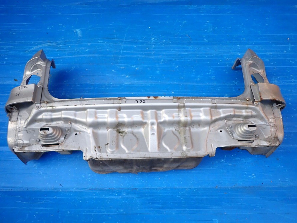 TOYOTA AVENSIS T22 4d 97-02 PAS TYLNY 1/10