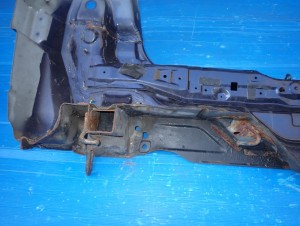 MAZDA 626 GF 5d 97-01 PAS TYLNY 6/8 MINIATURA