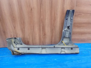 KIA RIO HB 11- PRÓG PRAWY SŁUPEK 6/8 MINIATURA