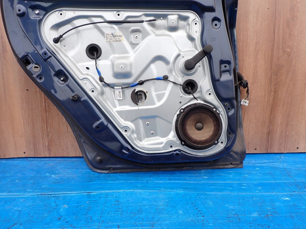 KIA CEED I KOMBI 07-12 DRZWI TYLNE LEWE B6 8/9