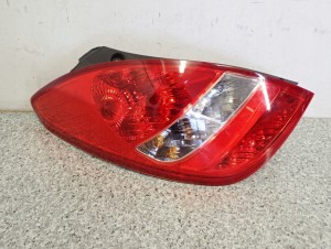 HYUNDAI i20 08-12 LAMPA TYLNA LEWA