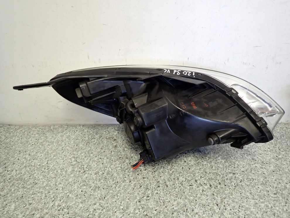 HYUNDAI i20 08-12 LAMPA PRZEDNIA LEWA 7/8