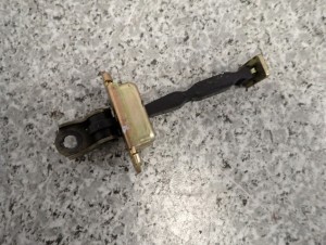 NISSAN MICRA K12 CC 03- OGRANICZNIK DRZWI PRAWY 2/2 MINIATURA