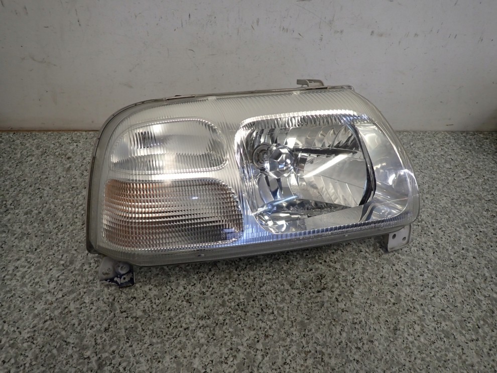 SUZUKI GRAND VITARA I 99- 05 LAMPA REFLEKTOR PRAWY EUROPA KOMPLETNY 3/9