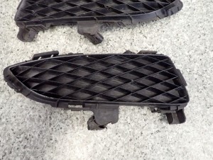 MAZDA3 MAZDA 3 BK HB 03- ZAŚLEPKA HALOGENU PRAWA LUB LEWA 3/4 MINIATURA