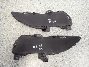 MAZDA3 MAZDA 3 BK HB 03- ZAŚLEPKA HALOGENU PRAWA LUB LEWA 4/4 MINIATURA