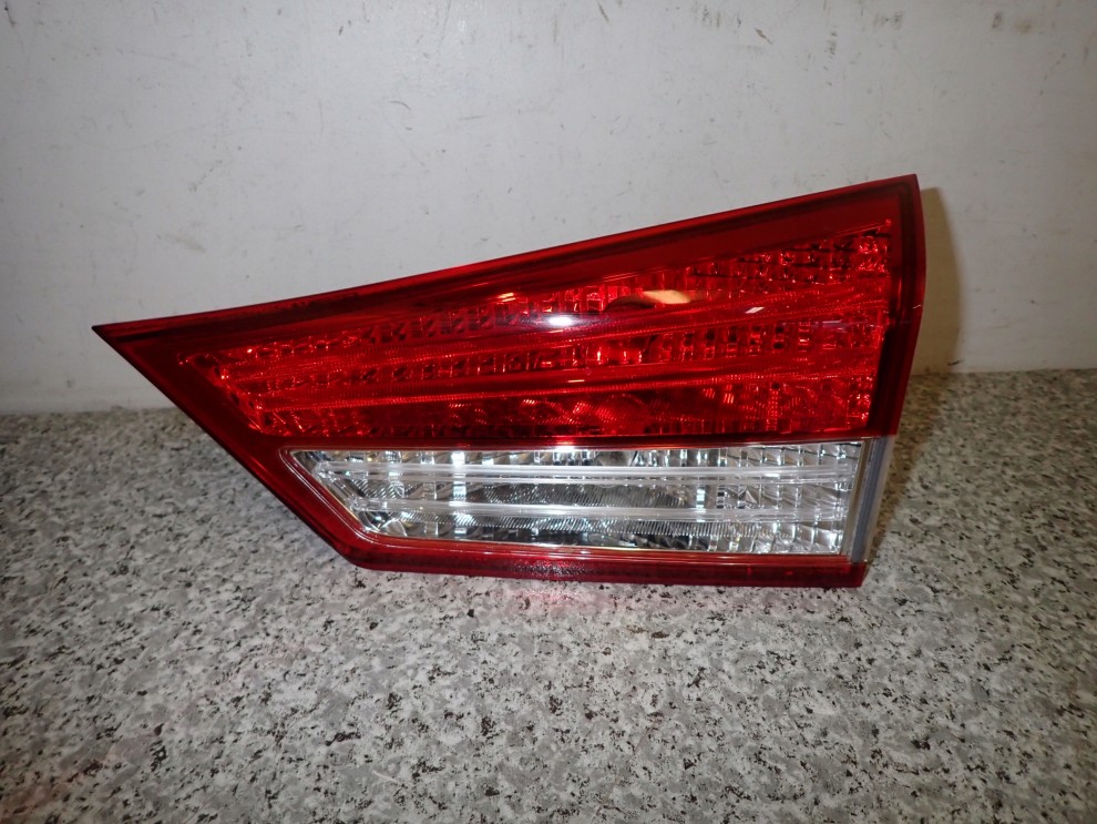 HYUNDAI IX20 HB 09- LAMPA TYLNA PRAWA W KLAPĘ EUROPA 1/5