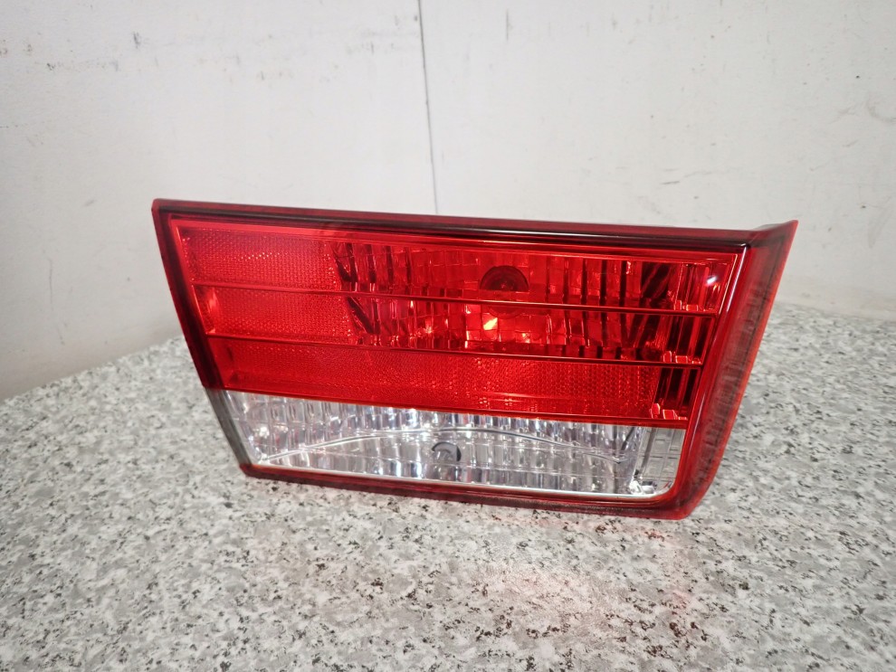 HYUNDAI SONATA 05-09 LAMPA TYLNA LEWA W KLAPE 3/6