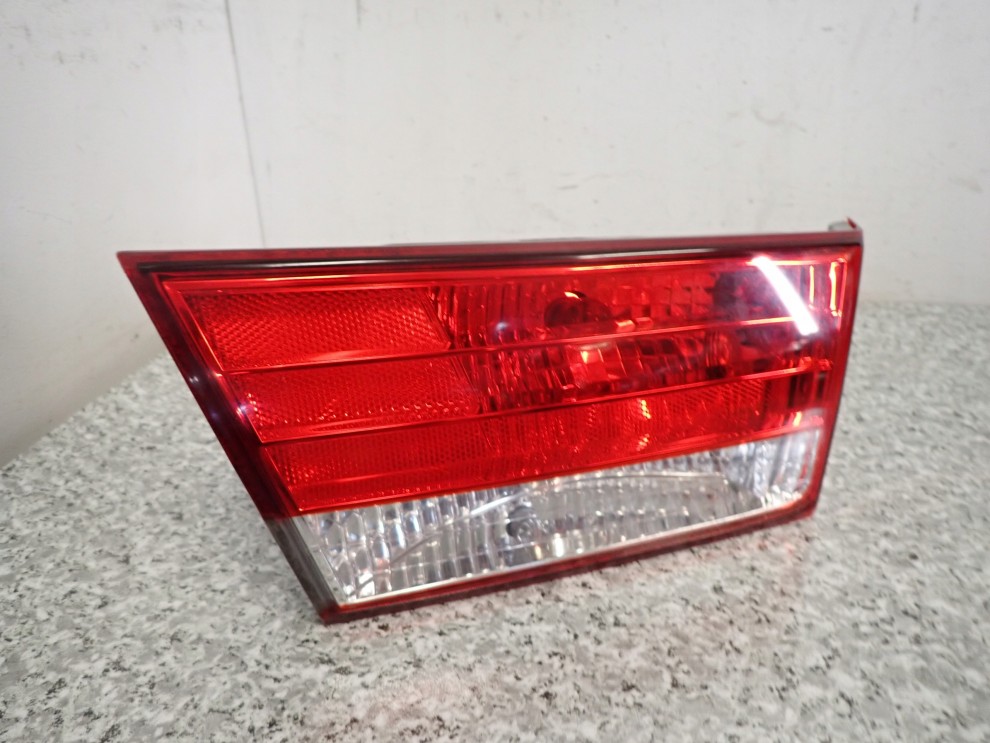 HYUNDAI SONATA 05-09 LAMPA TYLNA LEWA W KLAPE 4/6