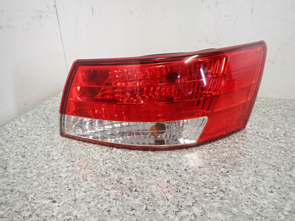 HYUNDAI SONATA 05-09 LAMPA TYLNA PRAWA 2/9