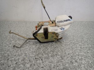 MITSUBISHI OUTLANDER 03-06 ZAMEK DRZWI PRZEDNI LEWY 3/6 MINIATURA