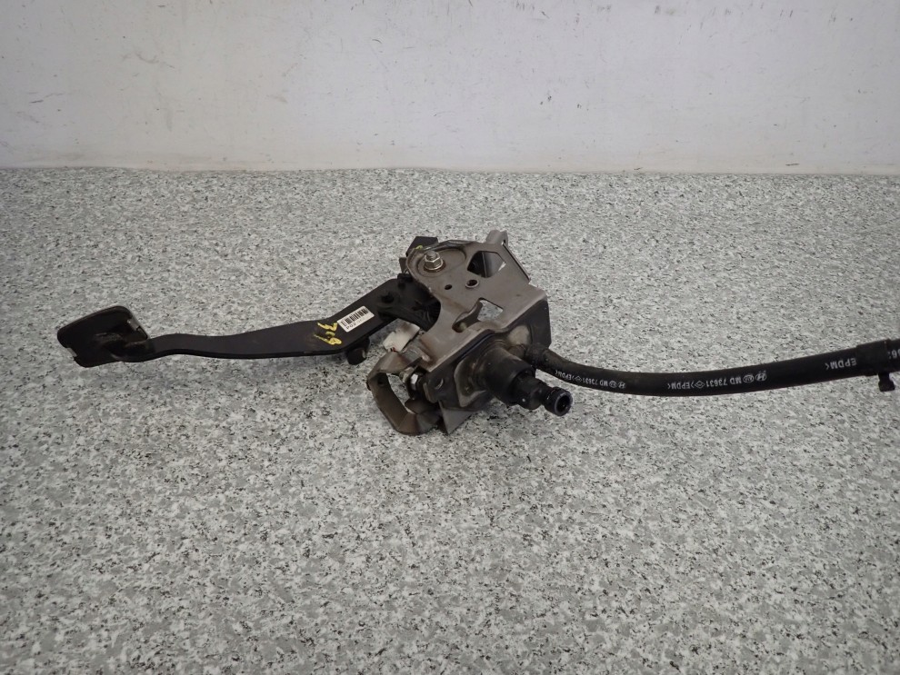 HYUNDAI VELOSTER I 11-18 PEDAŁ SPRZĘGŁA 5/6