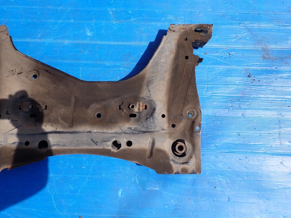 NISSAN NOTE 06-13 BELKA ZAWIESZENIA PRZEDNIEGO SANKI 5/6