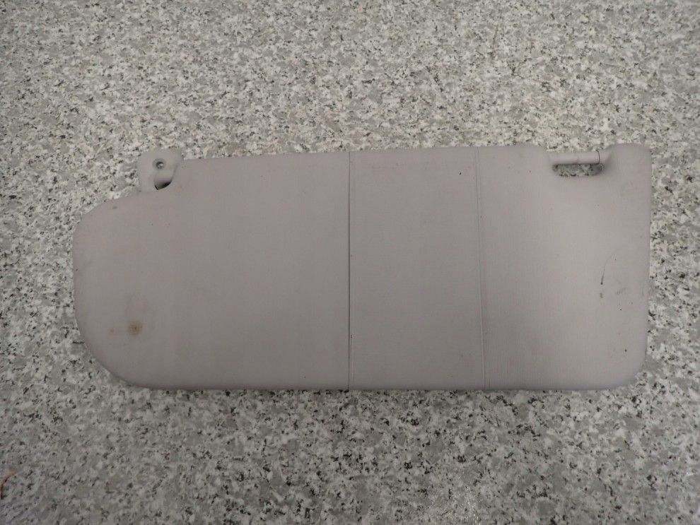 TOYOTA COROLLA VERSO 04- DASZEK PRZECIWSŁONECZNY PRAWY 4/4