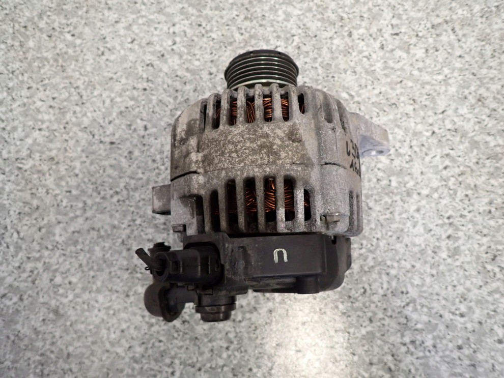 HYUNDAI I30 07- 1.6 CRDI ALTERNATOR 37300-2A110 1/6