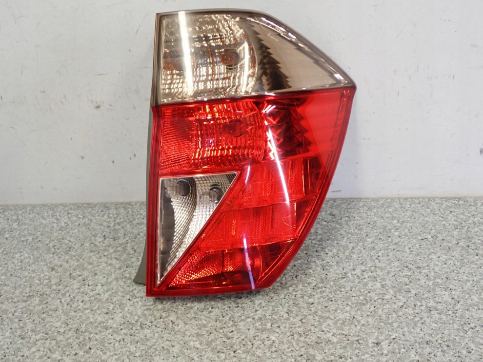 HONDA FR-V FRV LAMPA TYLNA PRAWA PRZYCIEMNIONA 1/8