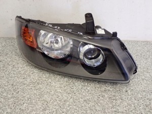 NISSAN ALMERA N16 03 REFLEKTOR PRZEDNI PRAWY LAMPA EUROPA