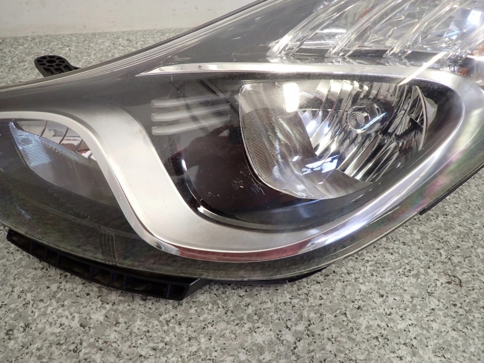 HYUNDAI IX20 HB 09- REFLEKTOR LAMPA PRZEDNIA LEWA EUROPA 12/14