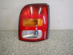 NISSAN MICRA K11 98-00 LAMPA TYLNA LEWA