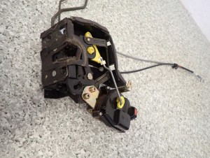 KIA RIO 05-10 ZAMEK DRZWI PRZEDNI LEWY 4/4 MINIATURA
