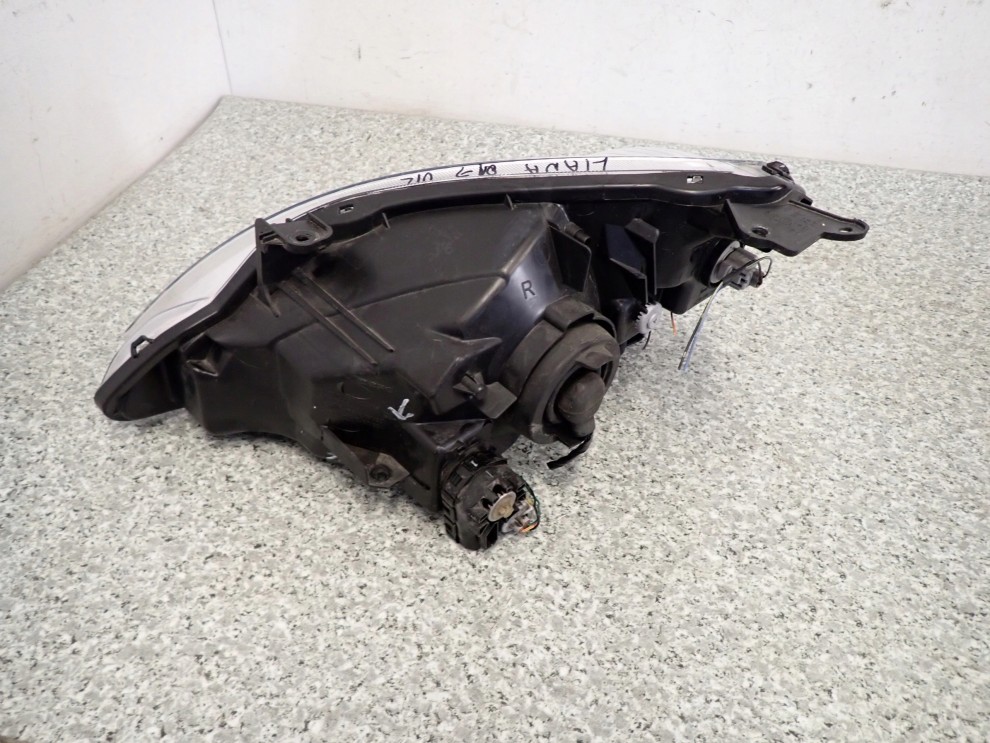 SUZUKI LIANA 01-07 LAMPA PRZEDNIA PRAWA 4/9