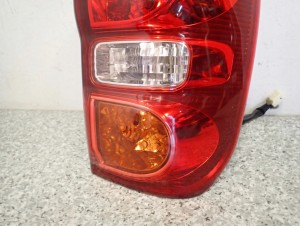 TOYOTA RAV4 RAV 4 II 03-05 LAMPA TYLNA PRAWA 5/7 MINIATURA