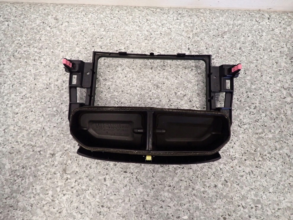 TOYOTA RAV4 RAV 4 II 00-05 RAMKA RADIA PANEL KRATKA NAWIEWU 6/6