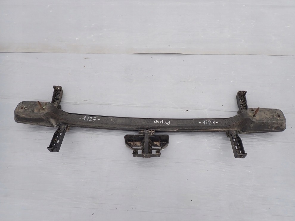 HYUNDAI i20 3d 08-12 BELKA ZDERZAKA TYLNEGO 1/4