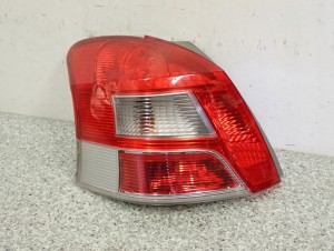 TOYOTA YARIS II LIFT 09-11 LAMPA TYLNA LEWA TYŁ EUROPA