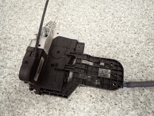 HYUNDAI IX20 HB 5D 09- ZAMEK DRZWI PRZEDNI PRAWY 6 PINY EUROPA 2/5 MINIATURA