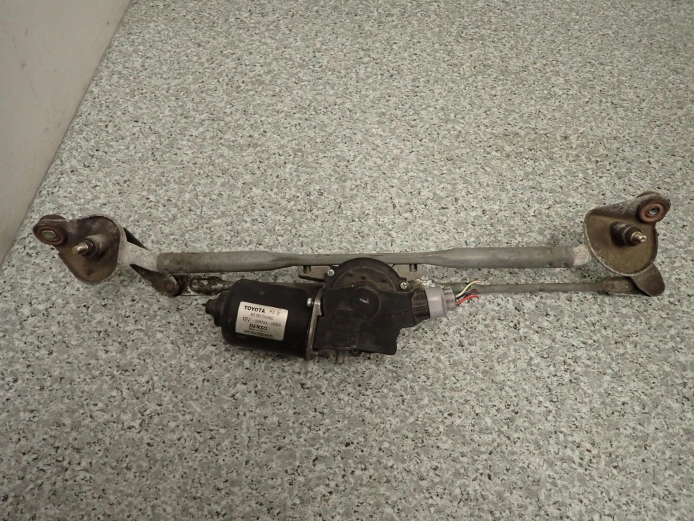 TOYOTA AVENSIS T25 02-08 MECHANIZM SILNICZEK WYCIERACZEK PRZEDNICH 9/11