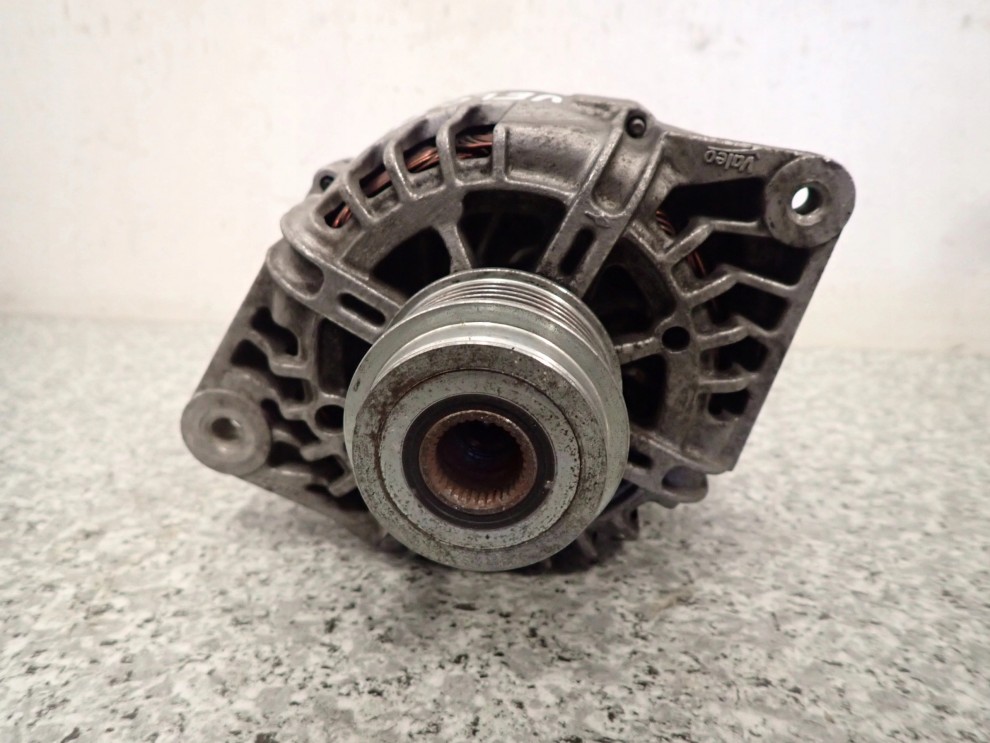 HYUNDAI VELOSTER 1.6 GDI G4FD 11-18 ALTERNATOR 3/8