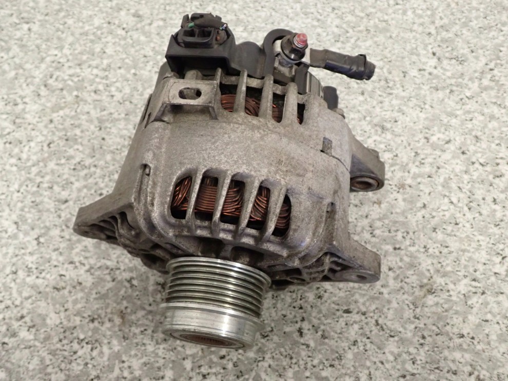 HYUNDAI VELOSTER 1.6 GDI G4FD 11-18 ALTERNATOR 8/8