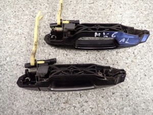 SUZUKI SWIFT MK6 04- KLAMKA TYLNA LEWA 8/8 MINIATURA