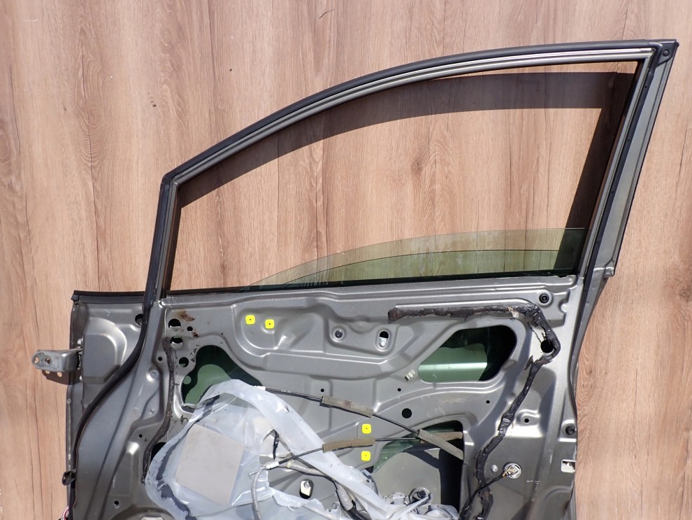 HONDA FRV FR-V 05- DRZWI PRZEDNIE PRAWE NH701M 11/11