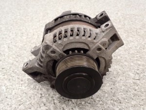 HONDA FRV FR-V 2.2d 05- ALTERNATOR 4/8 MINIATURA