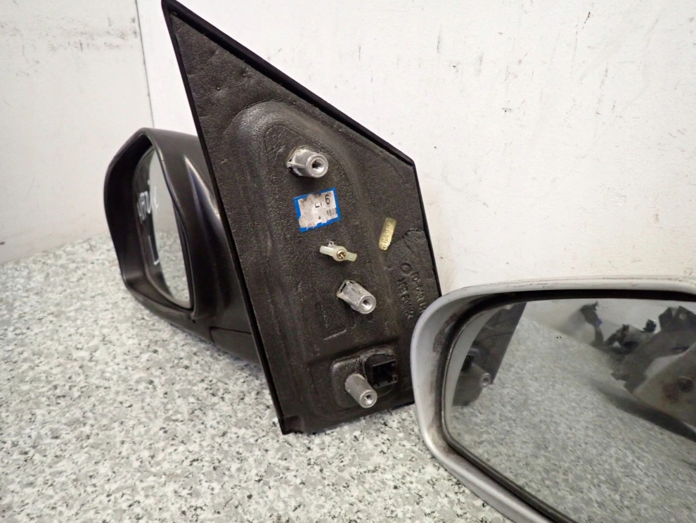 HYUNDAI MATRIX 02-10 LUSTERKO LEWE 5 PIN 5/9