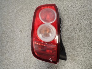 NISSAN MICRA K12 02-05 LAMPA TYLNA LEWA TYŁ