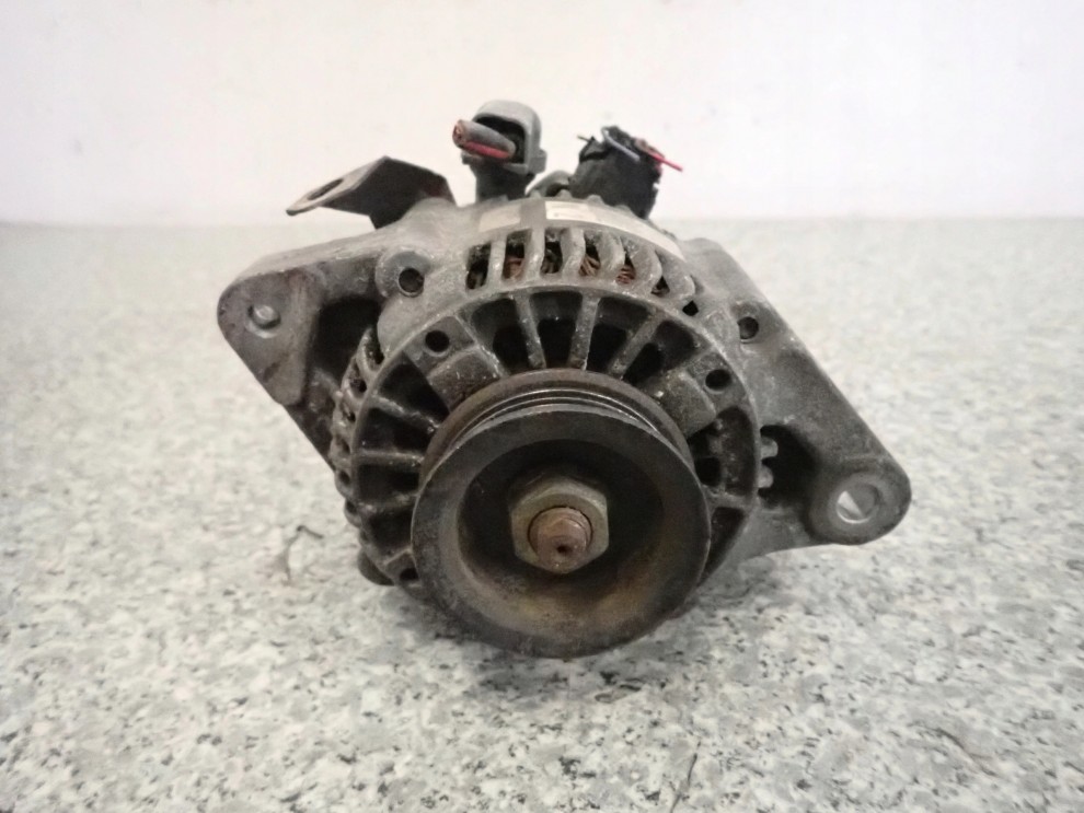 TOYOTA YARIS 99-05 1.3i JAPONIA ALTERNATOR 4/6