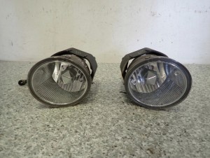 NISSAN XTRAIL T30 01-07 HALOGEN PRZEDNI LEWY LUB PRAWY