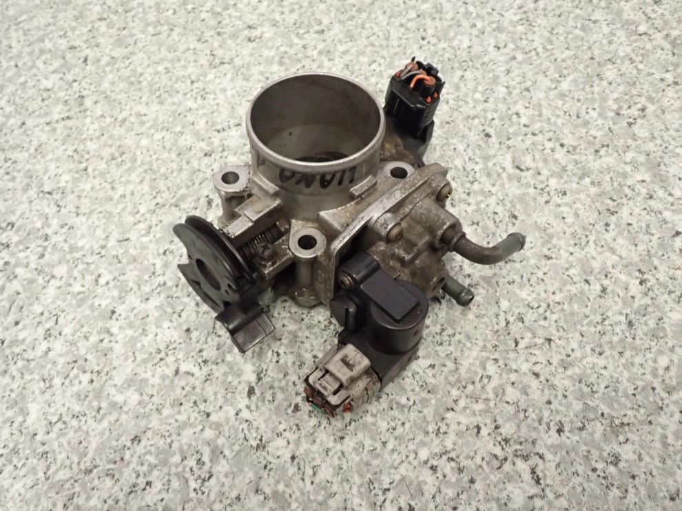 SUZUKI LIANA 1.3 01-07 PRZEPUSTNICA POWIETRZA 1/7