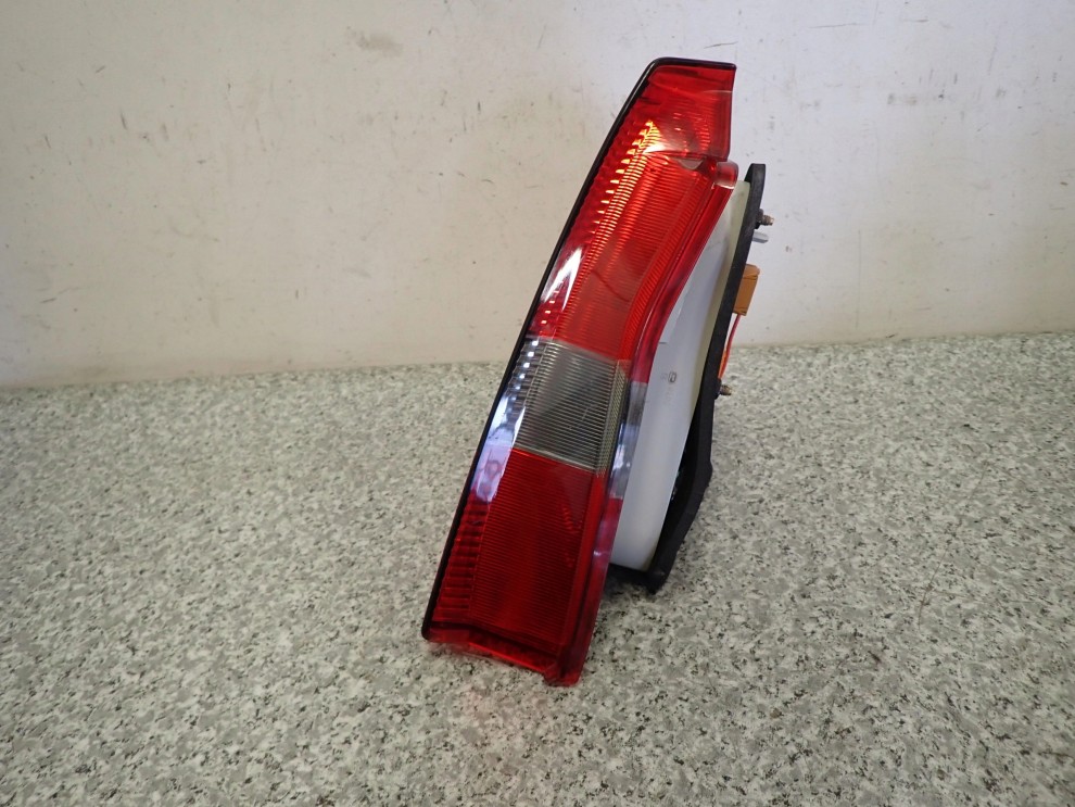 MITSUBISHI CARISMA 5D 99-05 LAMPA TYLNA LEWA 5/5