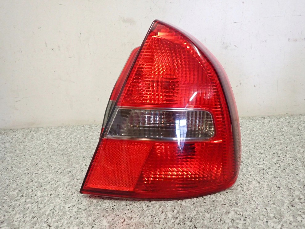 MITSUBISHI CARISMA 5D 99-05 LAMPA TYLNA PRAWA 1/5