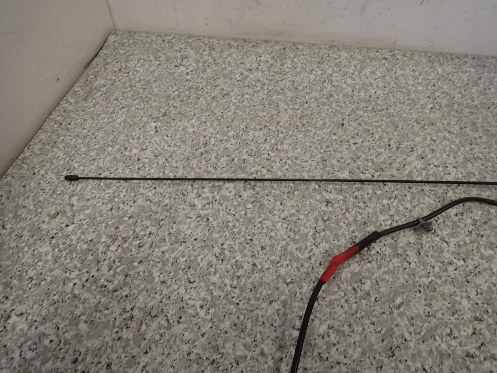 NISSAN NOTE 06- E11 ANTENA DACHOWA PODSTAWA BAT 2/4
