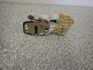 HONDA JAZZ II 02- ZAMEK DRZWI TYLNYCH PRAWYCH 3/5 MINIATURA