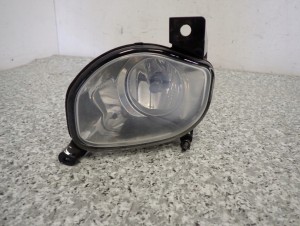 TOYOTA AVENSIS T25 PRZEDLIFT 03- HALOGEN PRZEDNI LEWY