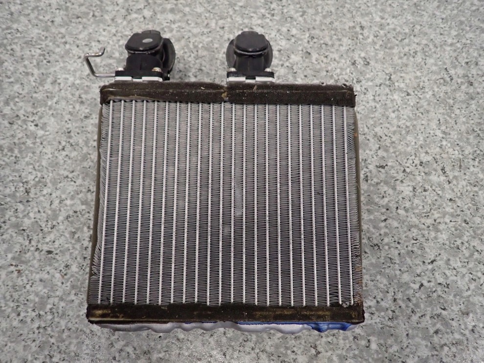 NISSAN MICRA K11 92-98 NAGRZEWNICA RADIATOR 2/3